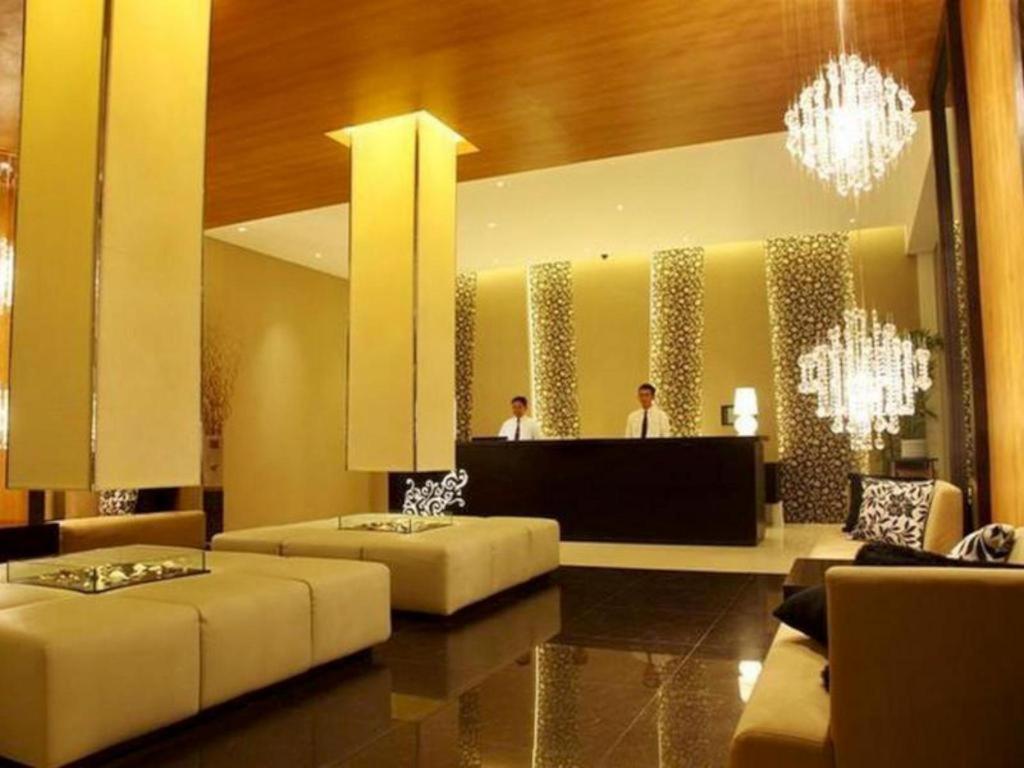 Green Valley Resort Purwokerto Bagian luar foto